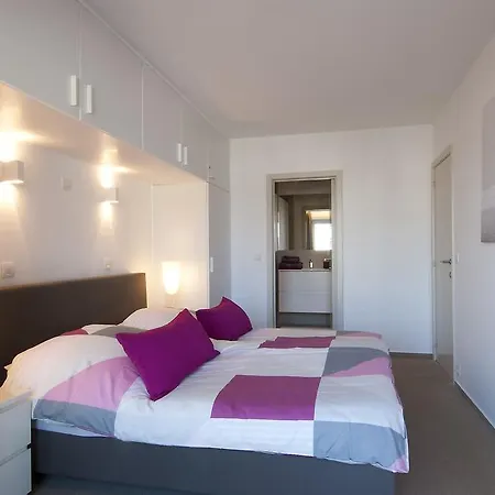 - Silverbeach Apartment *