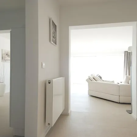 - Silverbeach Apartment
